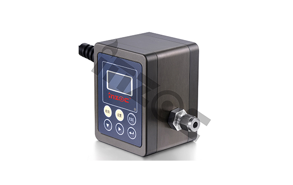 挖掘機(jī)液壓維修的知識你知道多少？液壓油品在線傳感器告訴你