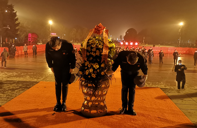 紀念偉人毛澤東誕辰127周年——奧吉娜集團韶山?jīng)_祭拜
